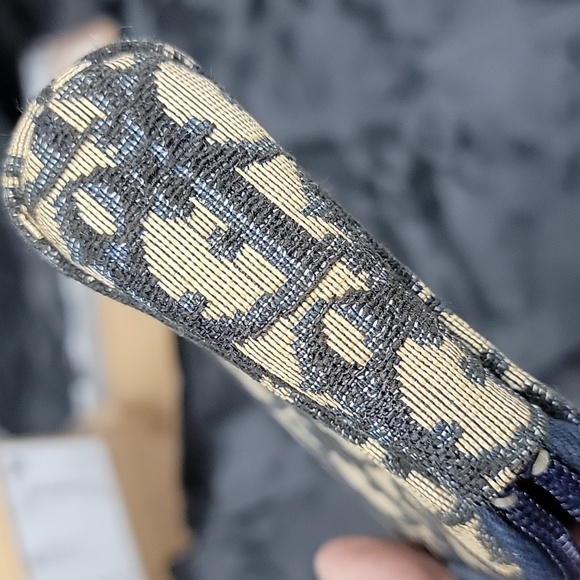 Authentic Dior trotter pouch - Picture 5 of 13